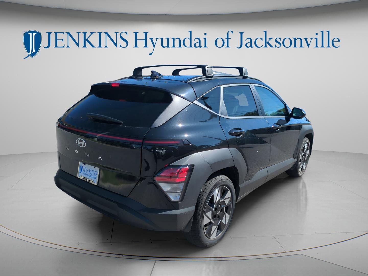 2025 Hyundai Kona SEL - Photo 6