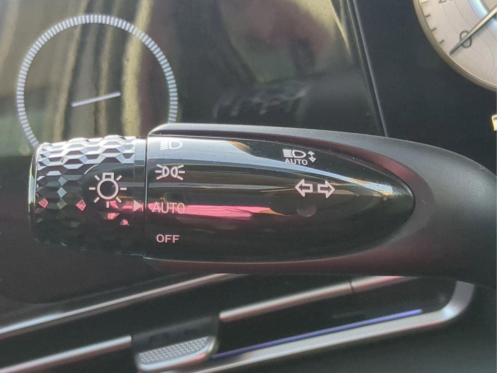 2025 Hyundai Elantra SEL - Photo 31