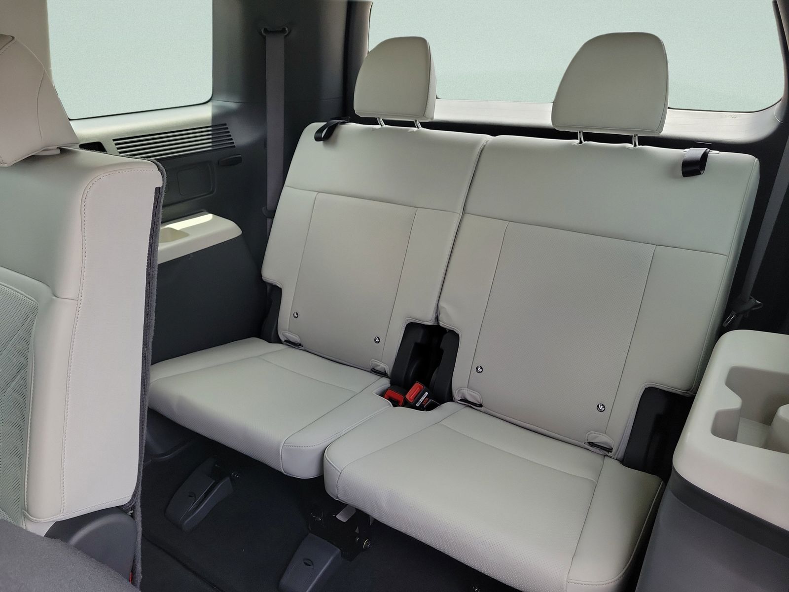2025 Hyundai Santa Fe SEL - Photo 23