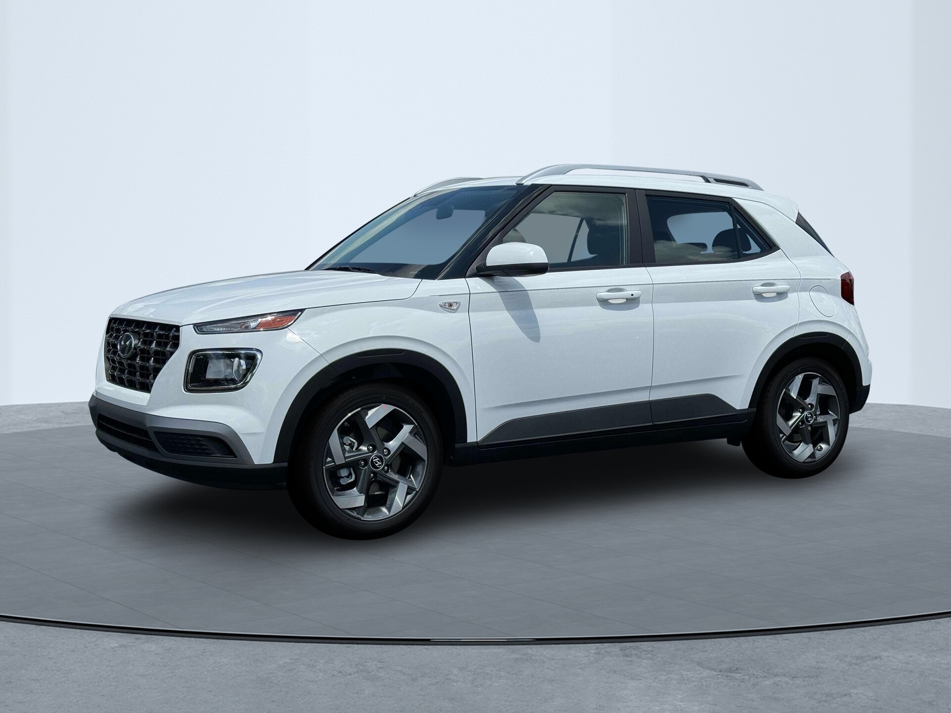 2025 Hyundai Venue SEL photo 2