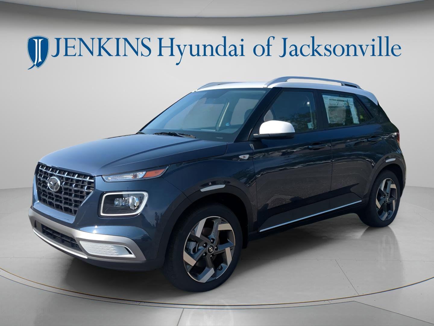 2025 Hyundai Venue Limited - Photo 12