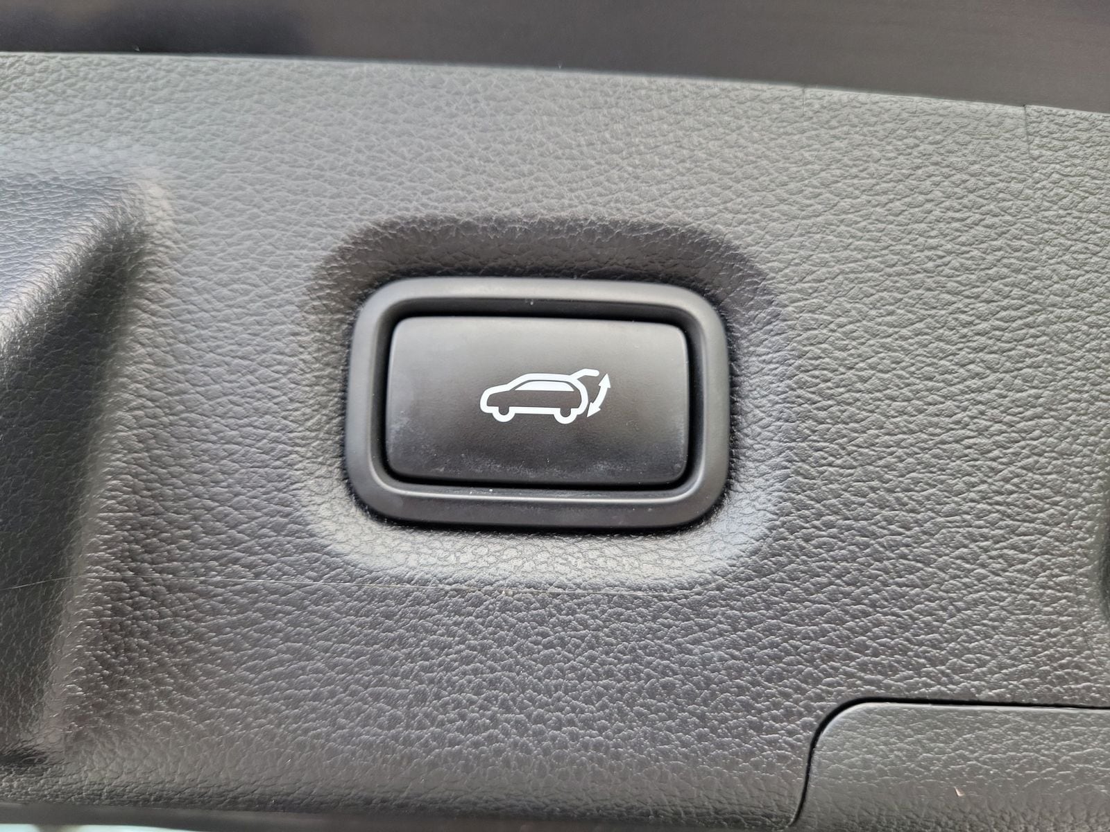 2022 Hyundai Santa Fe XRT - Photo 17