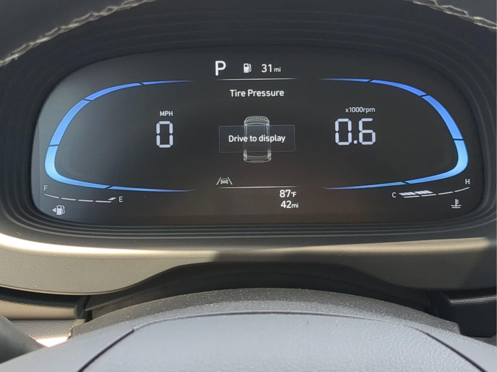 2025 Hyundai Venue SEL - Photo 32