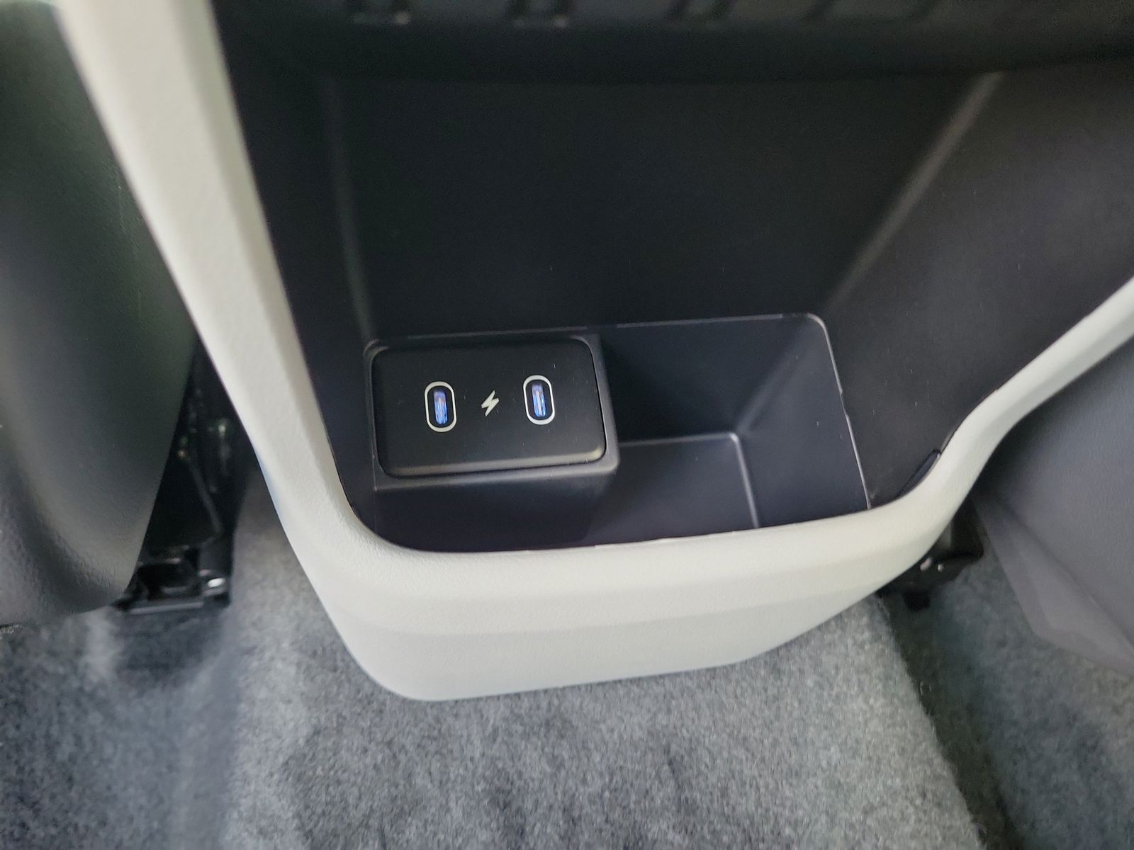 2025 Hyundai Kona Limited - Photo 20