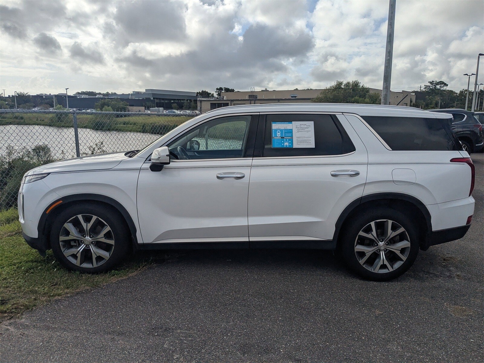 2021 Hyundai Palisade SEL photo 2
