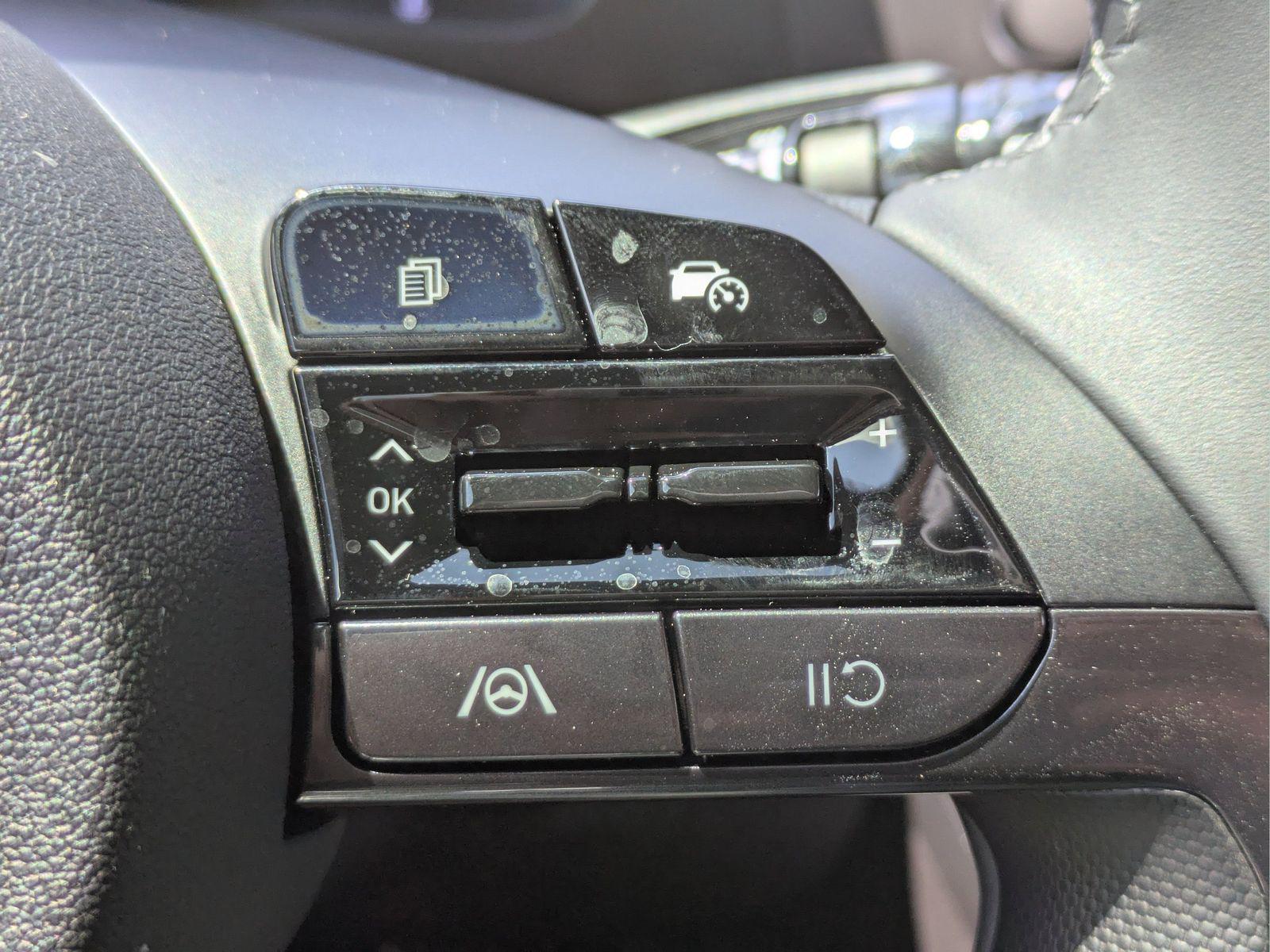 2025 Hyundai Elantra SEL - Photo 31