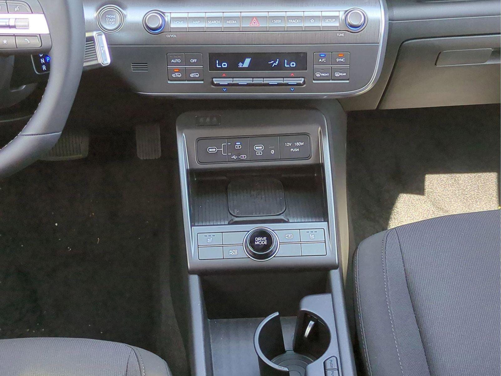 2025 Hyundai Kona SEL Convenience - Photo 22