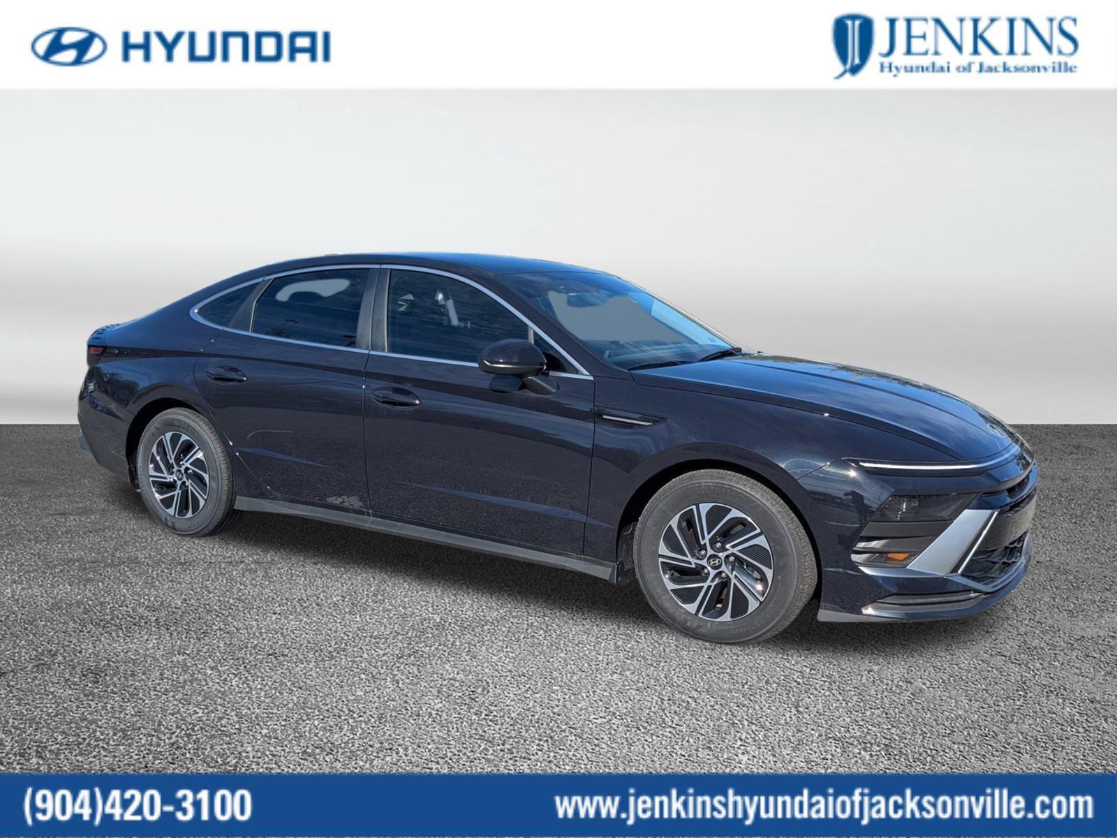 2026 Hyundai Sonata Hybrid Sedan 