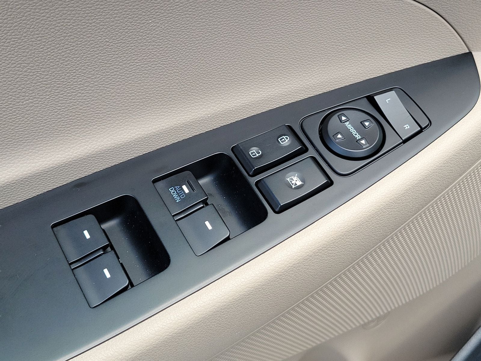 2018 Hyundai Tucson SE - Photo 25