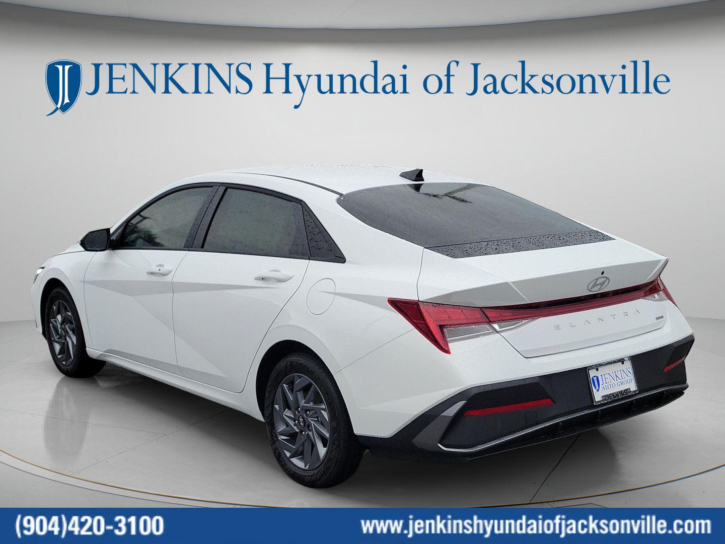 2026 Hyundai Elantra 13