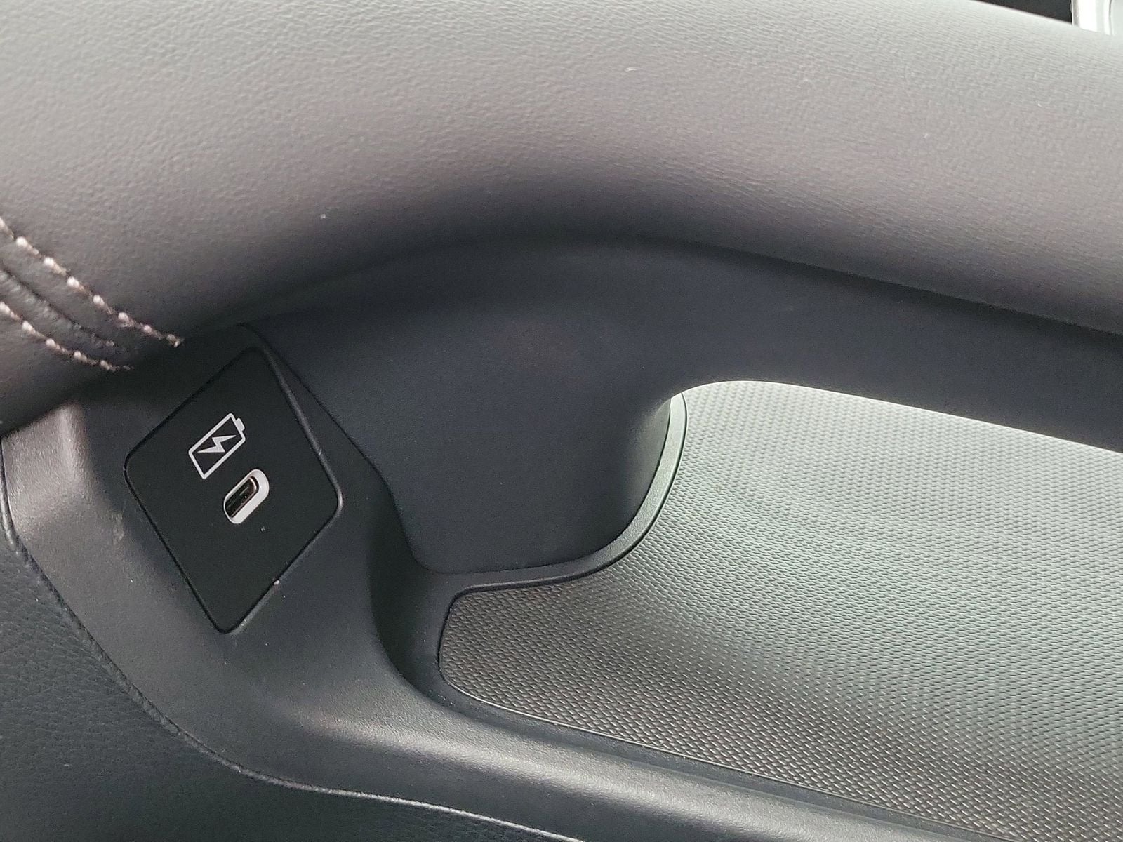 2025 Honda HR-V EX-L - Photo 38