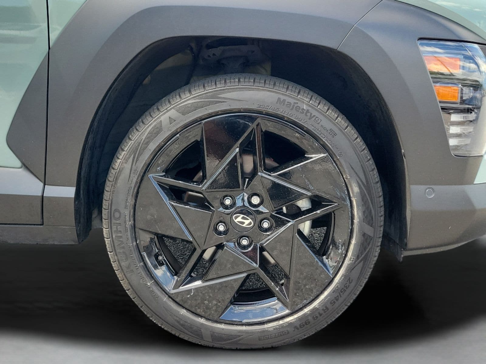 2024 Hyundai Kona Limited - Photo 16