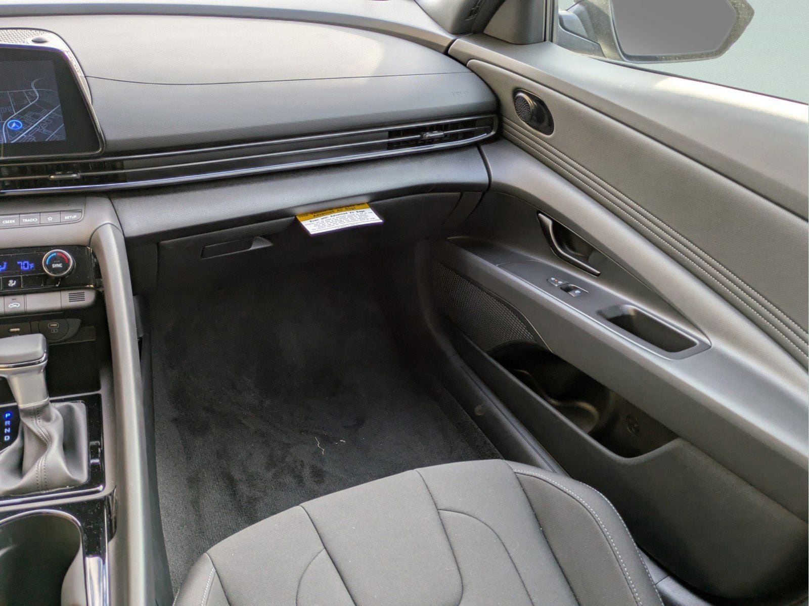 2025 Hyundai Elantra Blue - Photo 18
