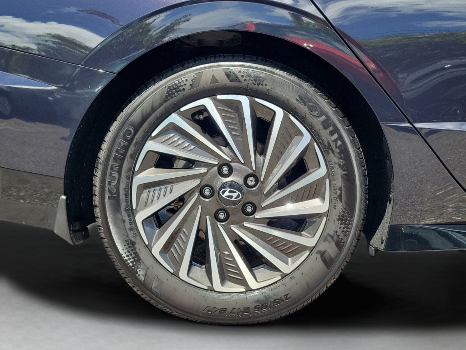 2025 Hyundai Sonata Hybrid SEL - Photo 17