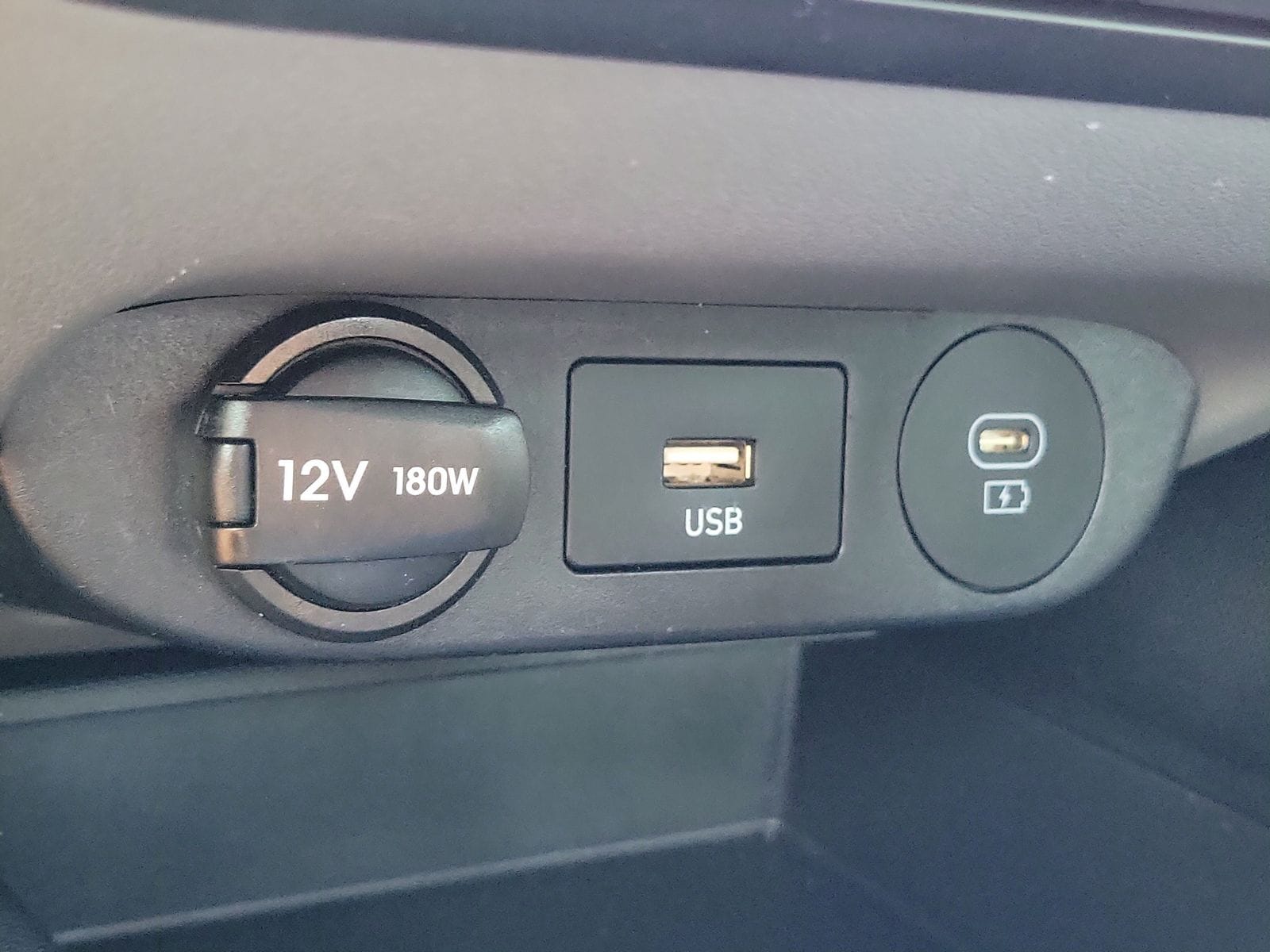 2024 Hyundai Elantra SEL - Photo 38