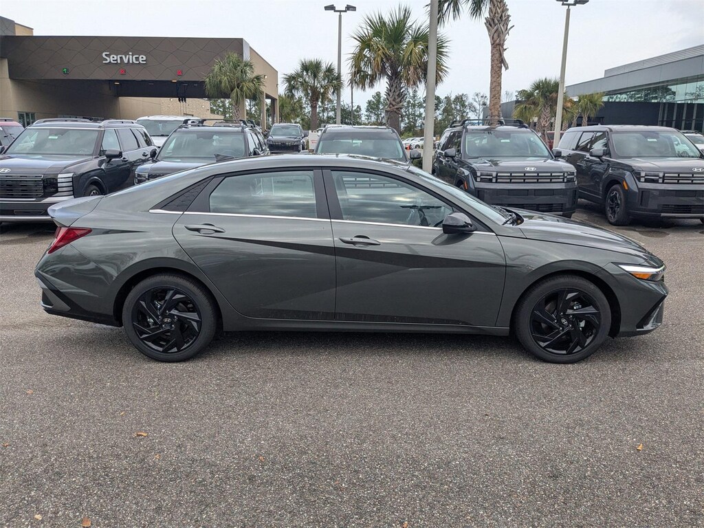 New 2026 Hyundai Elantra SEL Sport Premium Sedan