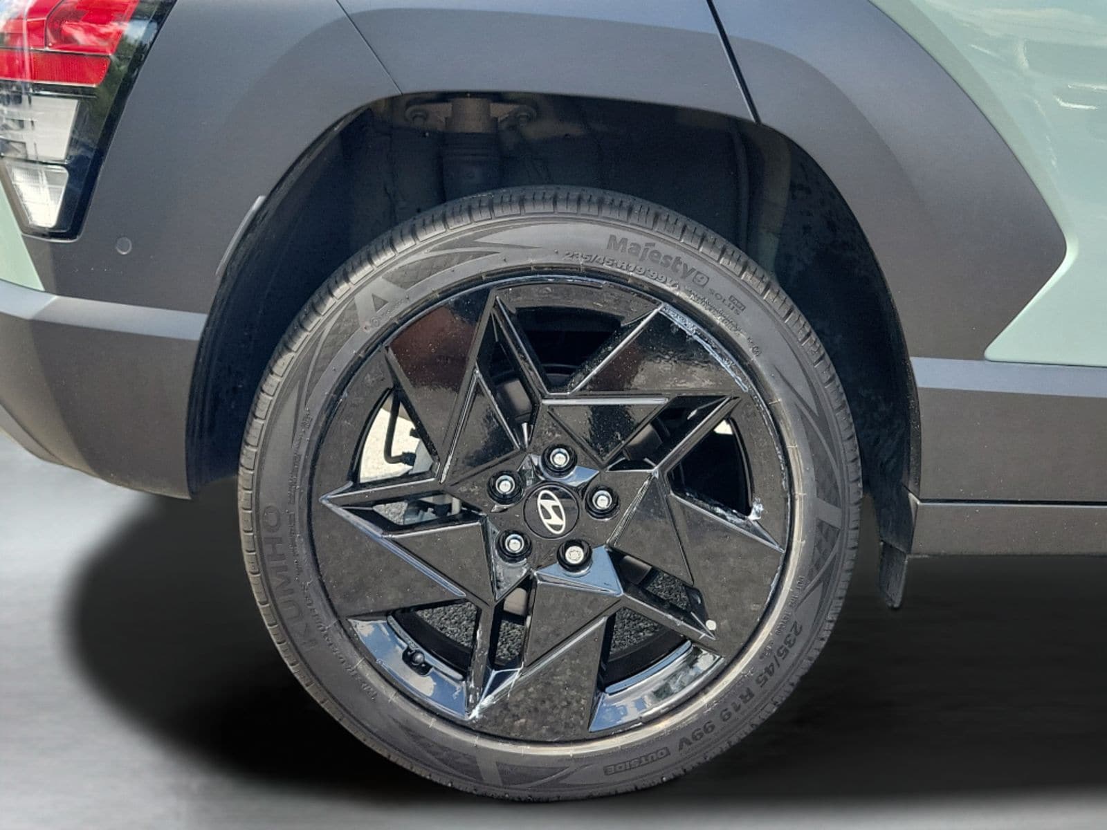 2024 Hyundai Kona Limited - Photo 17
