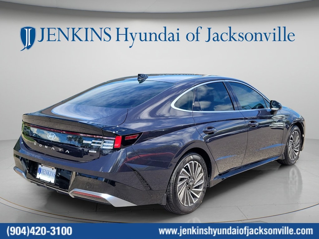 Used 2025 Hyundai Sonata Hybrid SEL Sedan