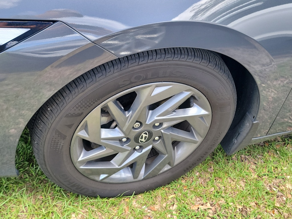 Used 2024 Hyundai Elantra SEL Sedan