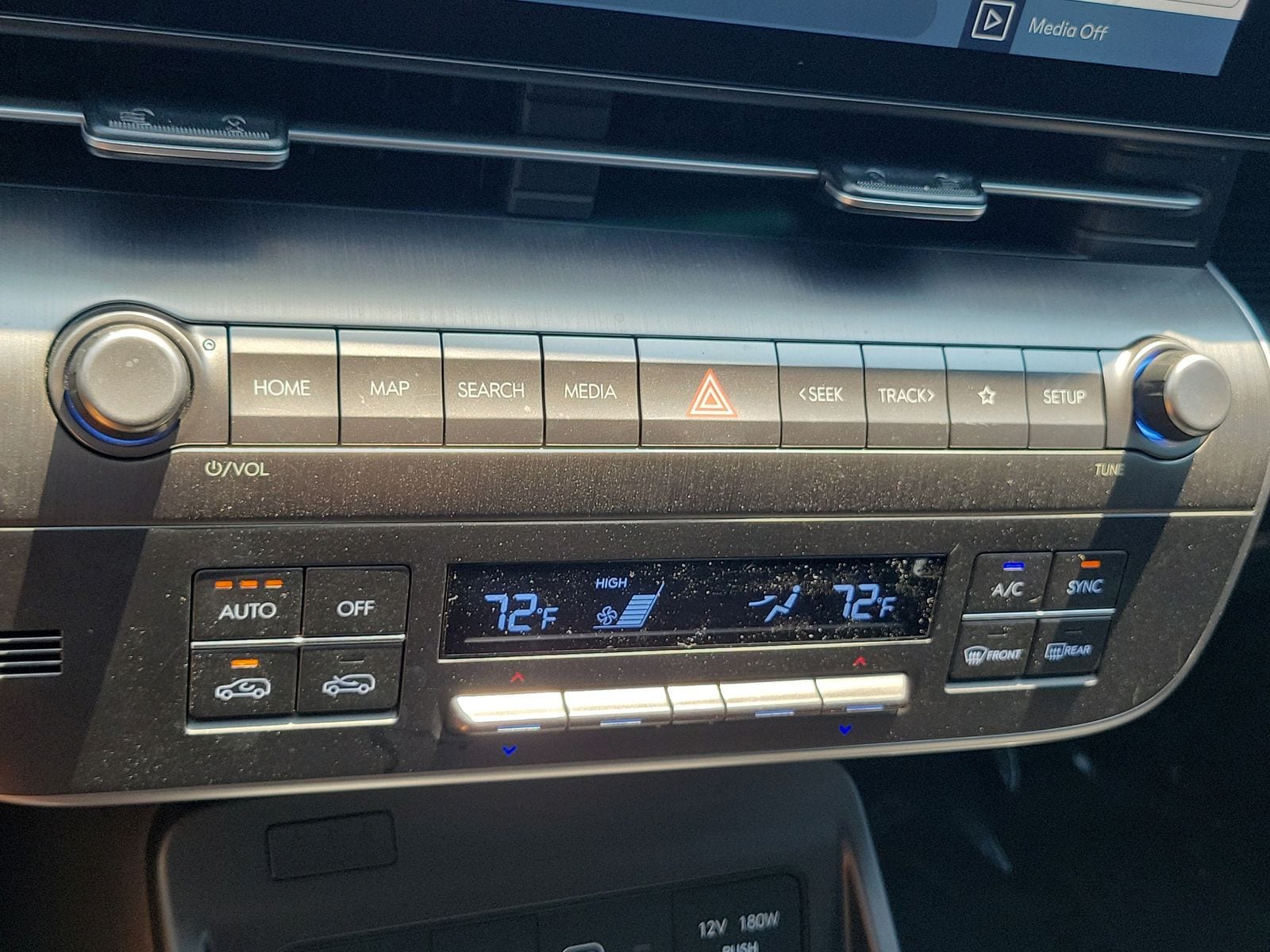2025 Hyundai Kona SEL Convenience - Photo 35
