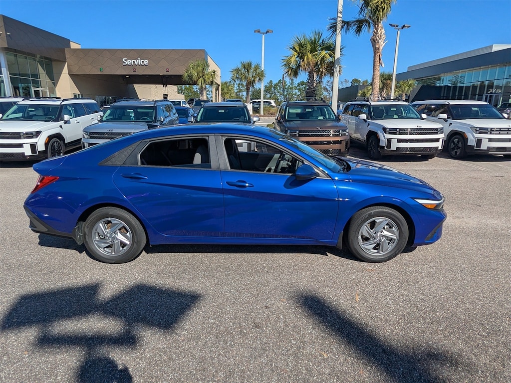 Certified 2024 Hyundai Elantra SE Sedan