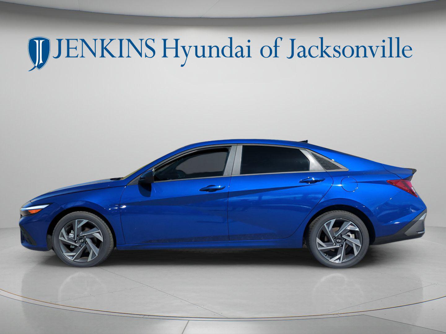 2025 Hyundai Elantra SEL - Photo 14