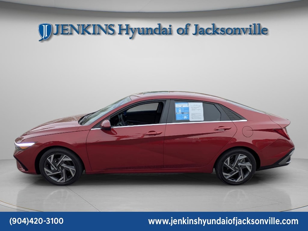 Used 2025 Hyundai Elantra SEL Convenience Sedan