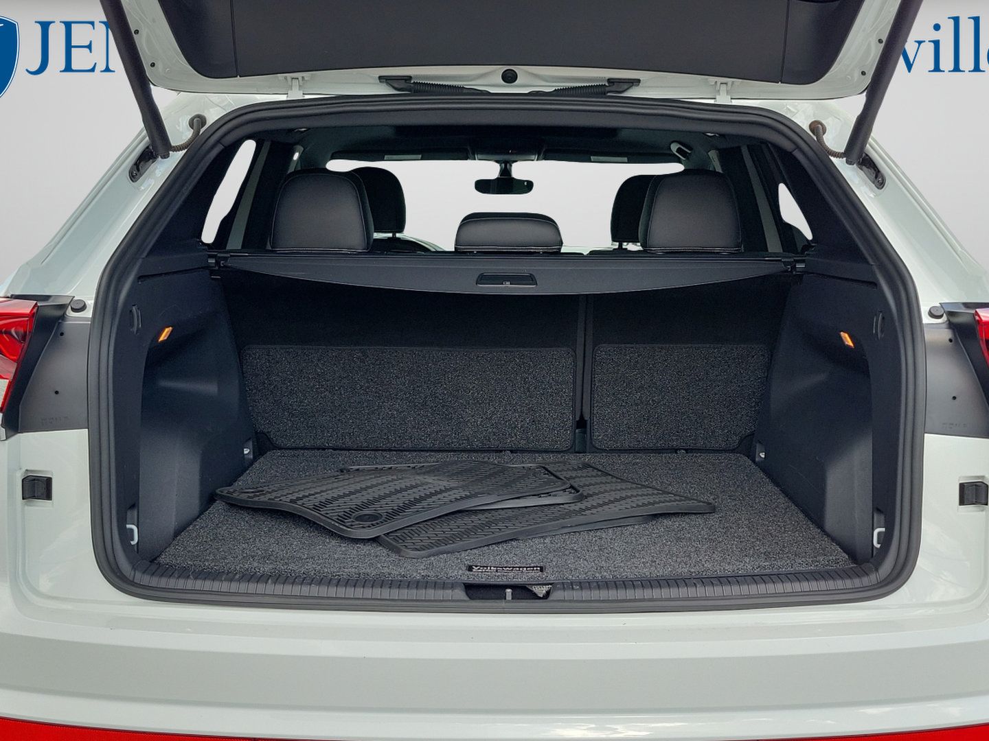 2021 Volkswagen Atlas Cross Sport SE w/Tech R-Line - Photo 19