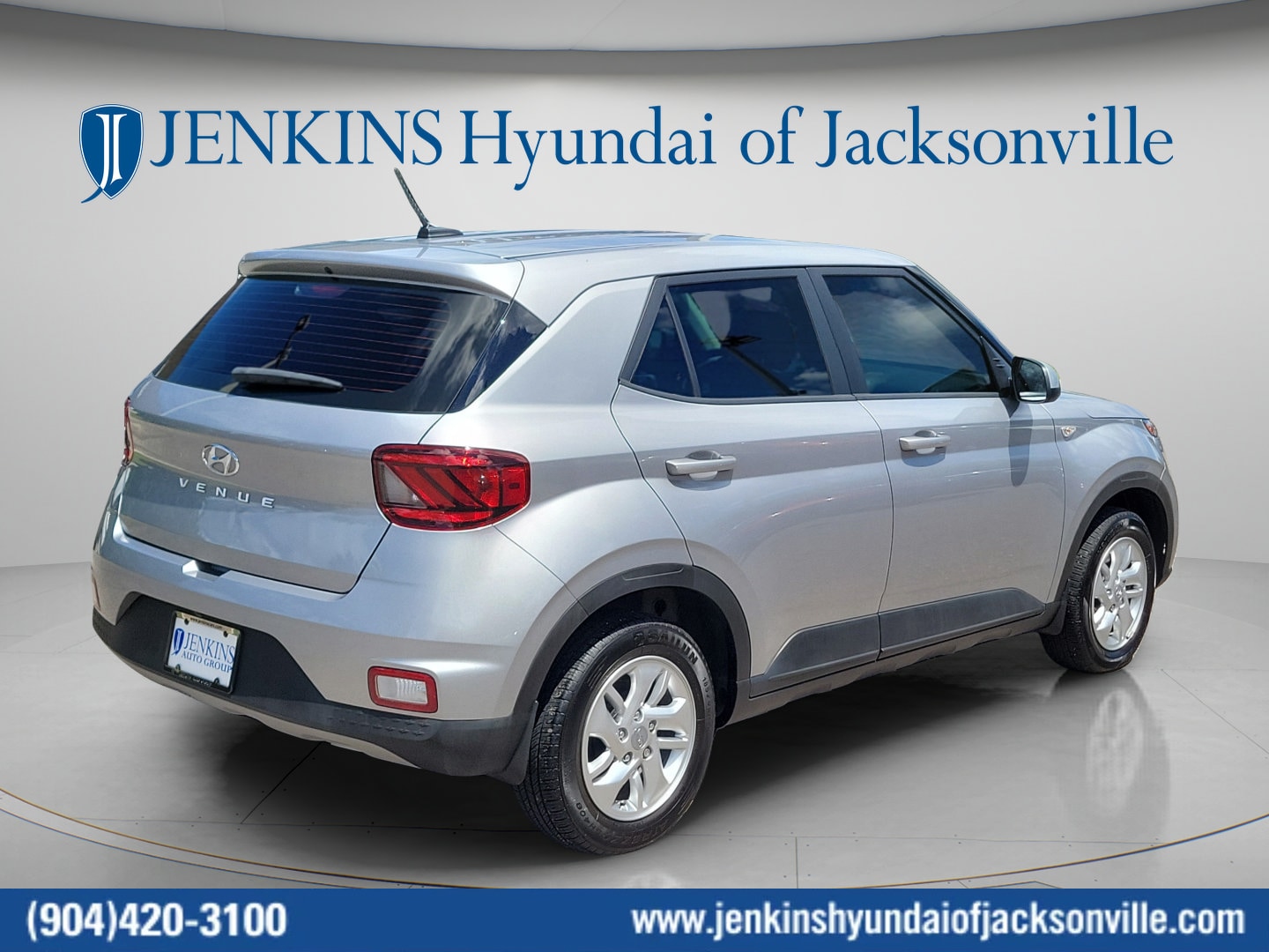 2025 Hyundai Venue SE - Photo 4