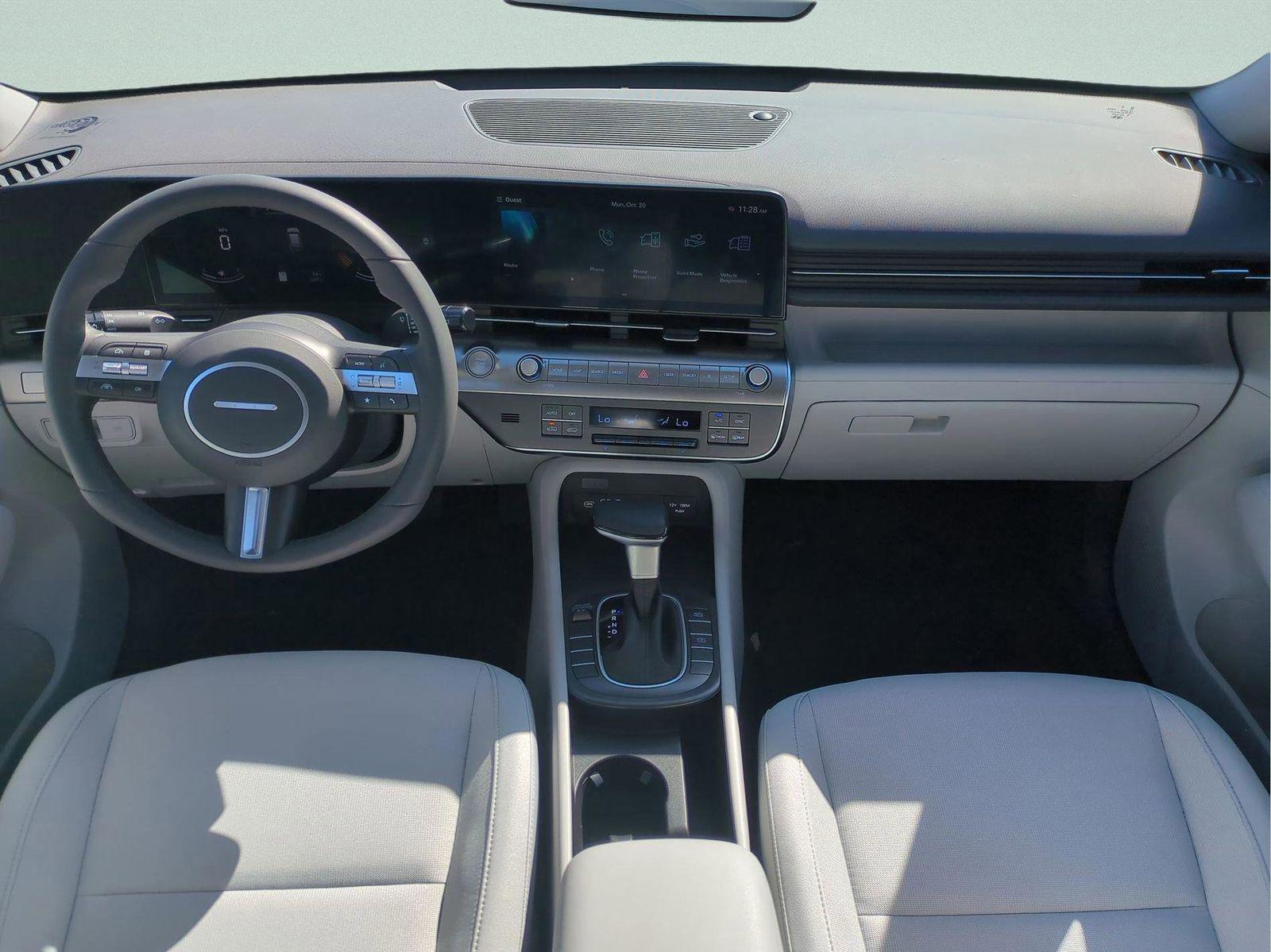 2025 Hyundai Kona SEL - Photo 19