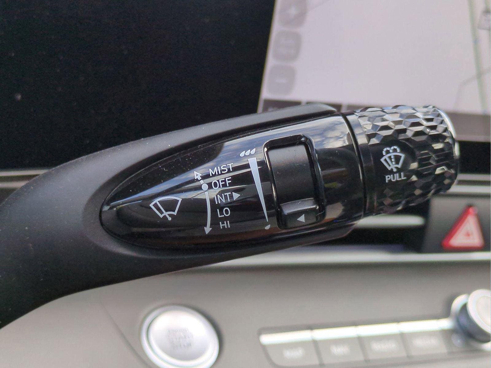 2025 Hyundai Elantra SEL - Photo 31