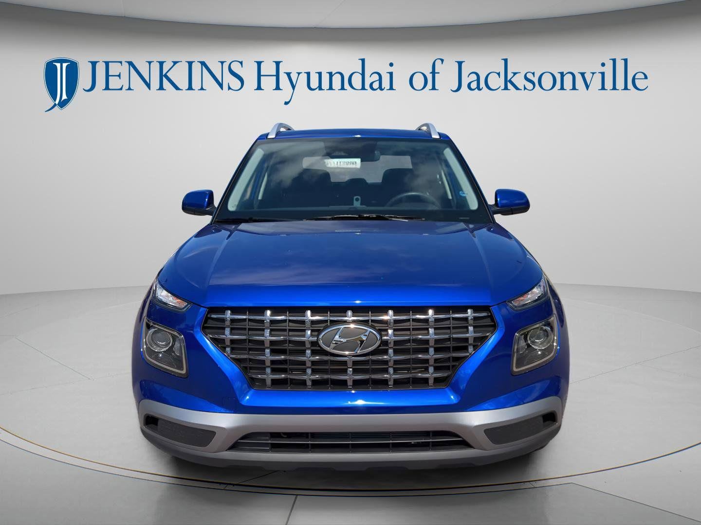 2025 Hyundai Venue SEL - Photo 14