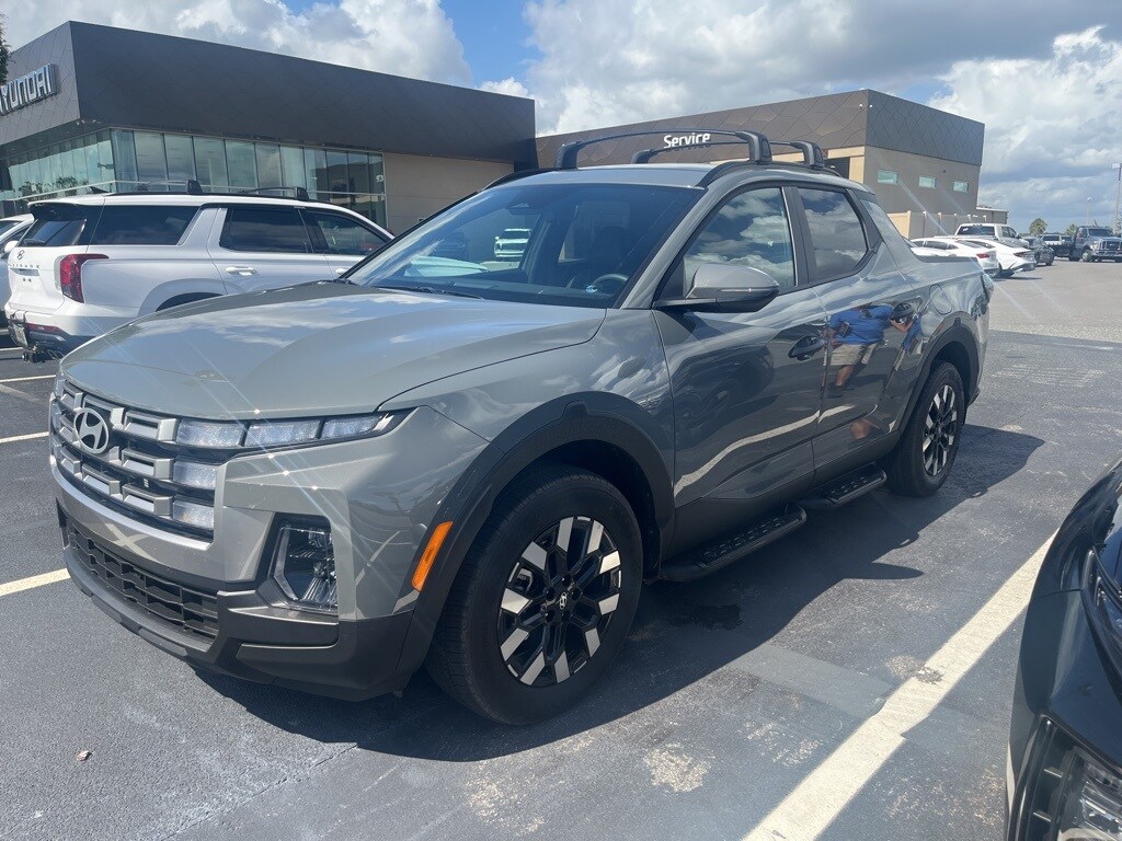 2026 Hyundai Santa Cruz SEL photo 2