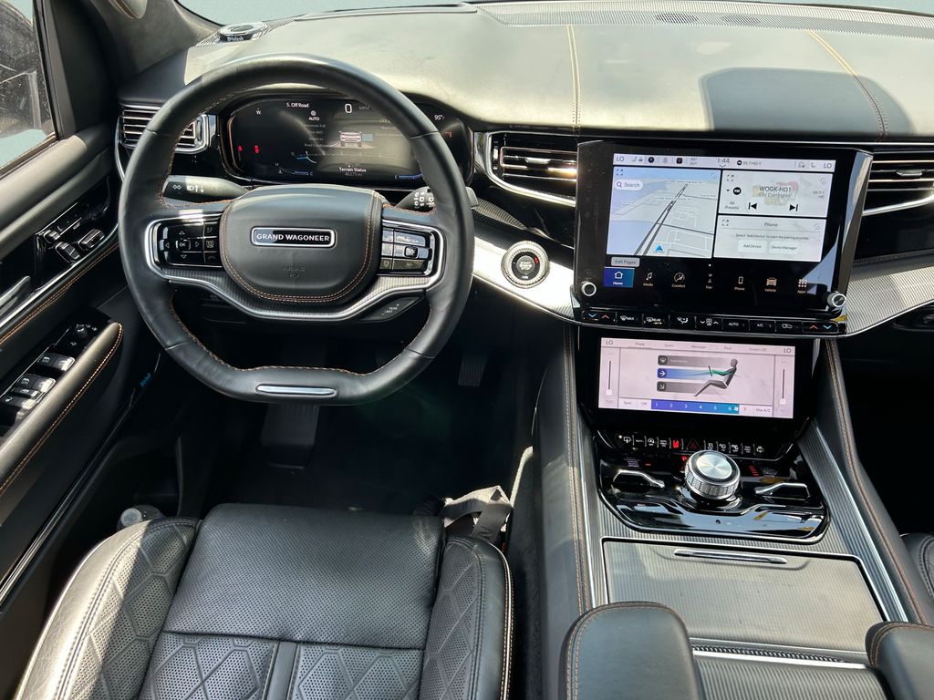 2023 Jeep Grand Wagoneer Series III - Photo 18