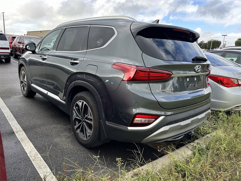 2020 Hyundai Santa Fe SEL photo 3