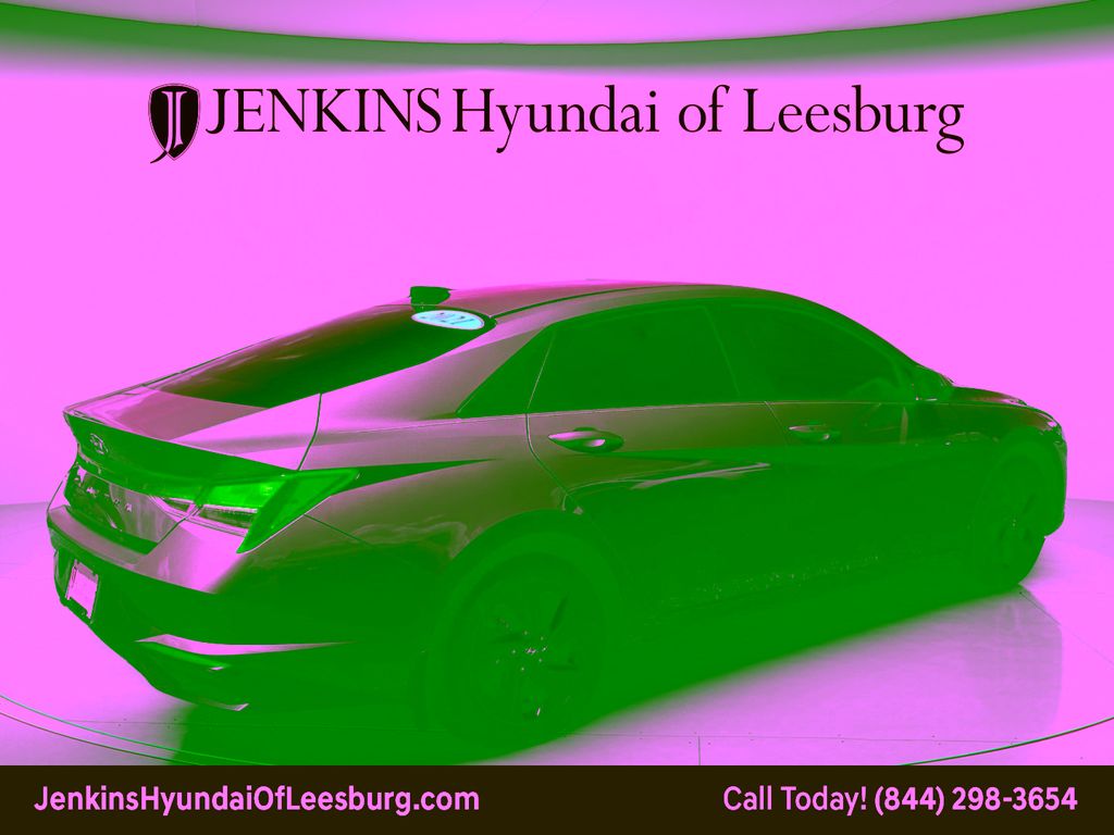2021 Hyundai Elantra SEL - Photo 5