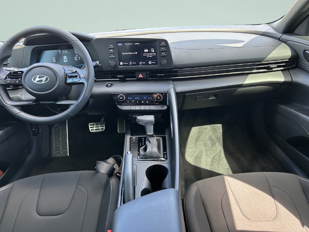 2025 Hyundai Elantra SEL - Photo 19
