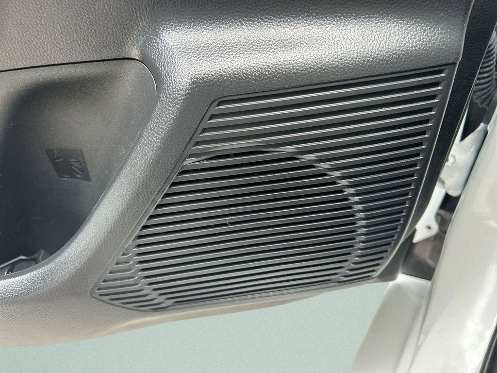 2024 Toyota Prius XLE - Photo 21