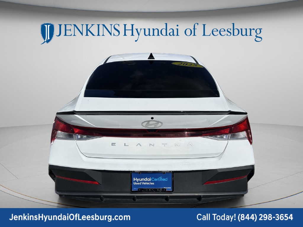 2025 Hyundai Elantra SEL - Photo 6