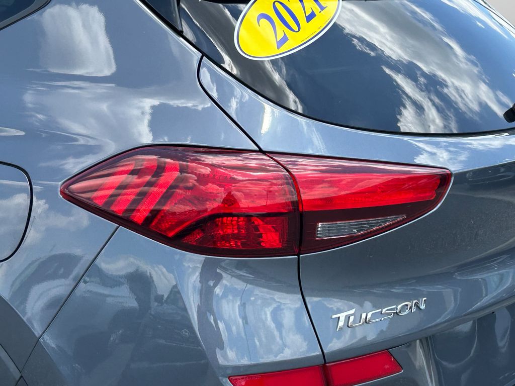 2021 Hyundai Tucson SE - Photo 14