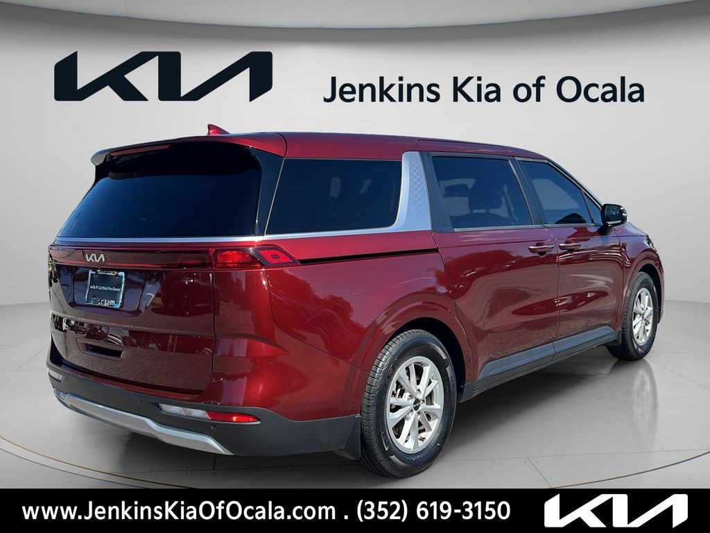 Used 2024 Kia Carnival LX Minivan/Van