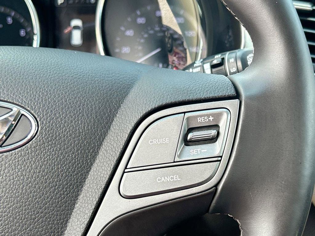 2017 Hyundai Santa Fe Sport 2.0T - Photo 34