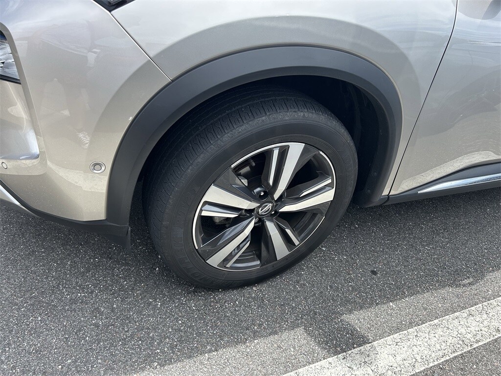 2021 Nissan Rogue Platinum photo 4