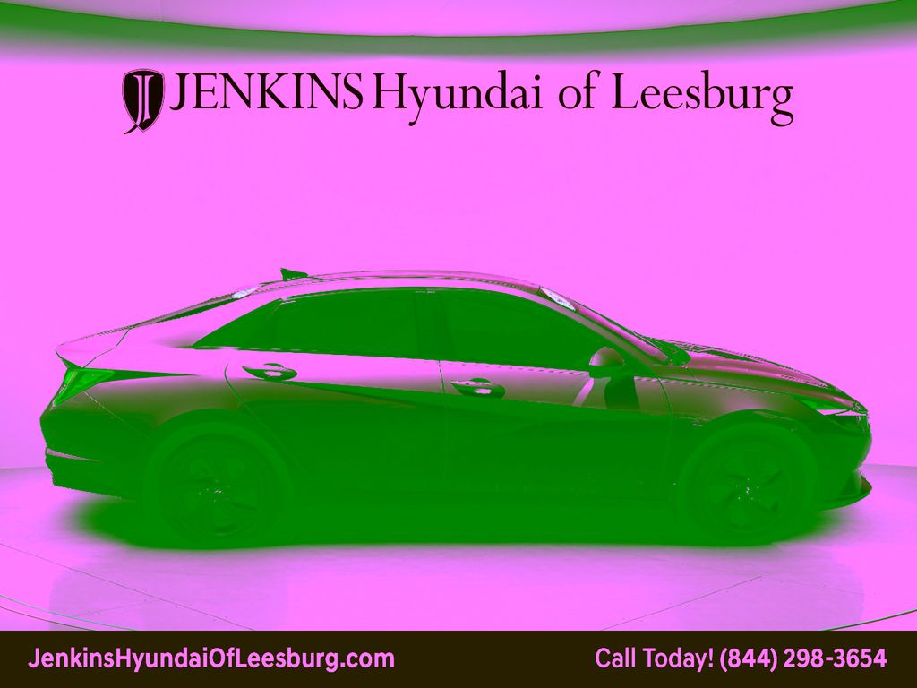2021 Hyundai Elantra SEL - Photo 3