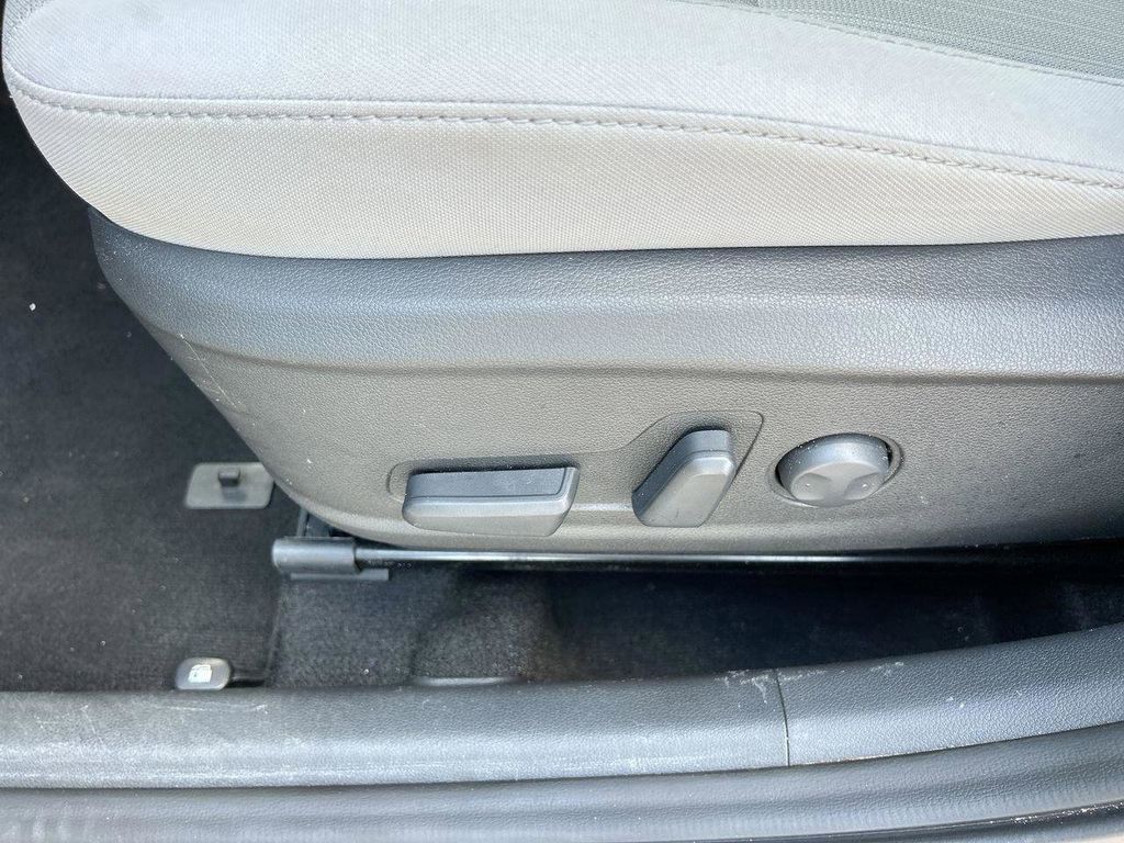 2023 Hyundai Kona SEL - Photo 17