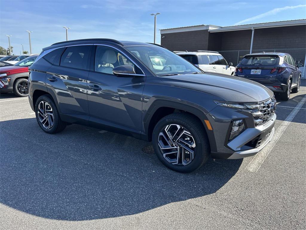 2026 Hyundai Tucson Hybrid Limited photo 2