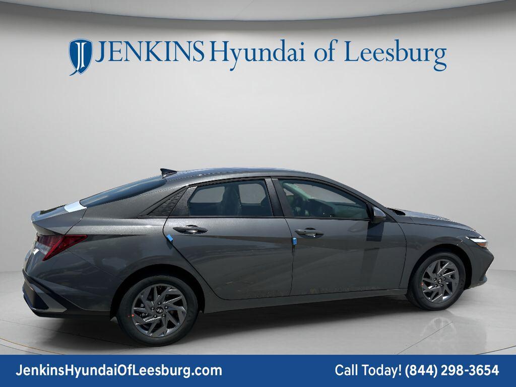 New 2026 Hyundai Elantra Hybrid Blue Sedan