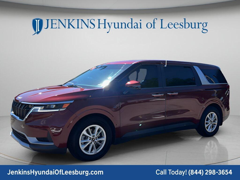 Used 2024 Kia Carnival LX Minivan/Van
