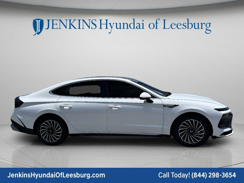 New 2026 Hyundai Sonata Hybrid SEL Sedan