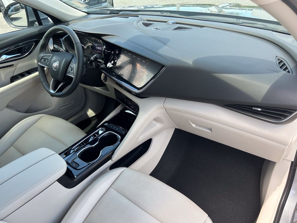 2023 Buick Envision Essence - Photo 17